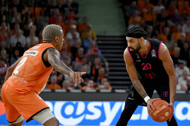 马卡报报道 马卡报报道